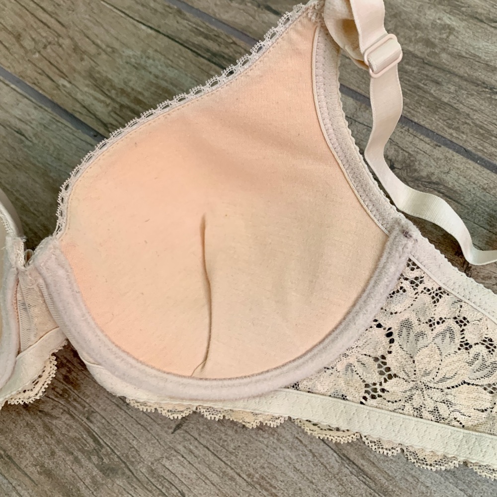Wacoal Lace Sides Push Up Plunge Bra size Petite 34C Like New Condition - Picture 8 of 9